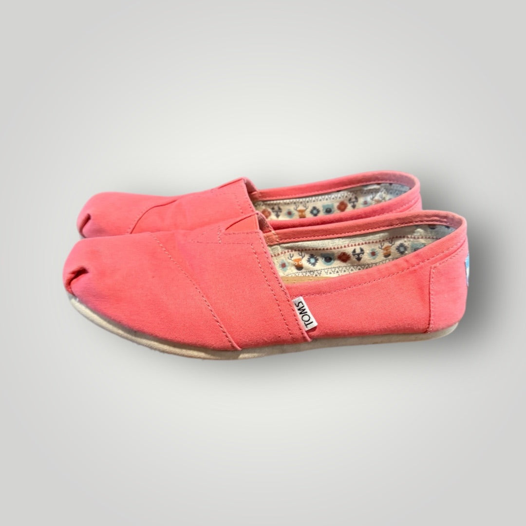 Pink/Coral Toms Classic Canvas Slip-On Flats, 7.5